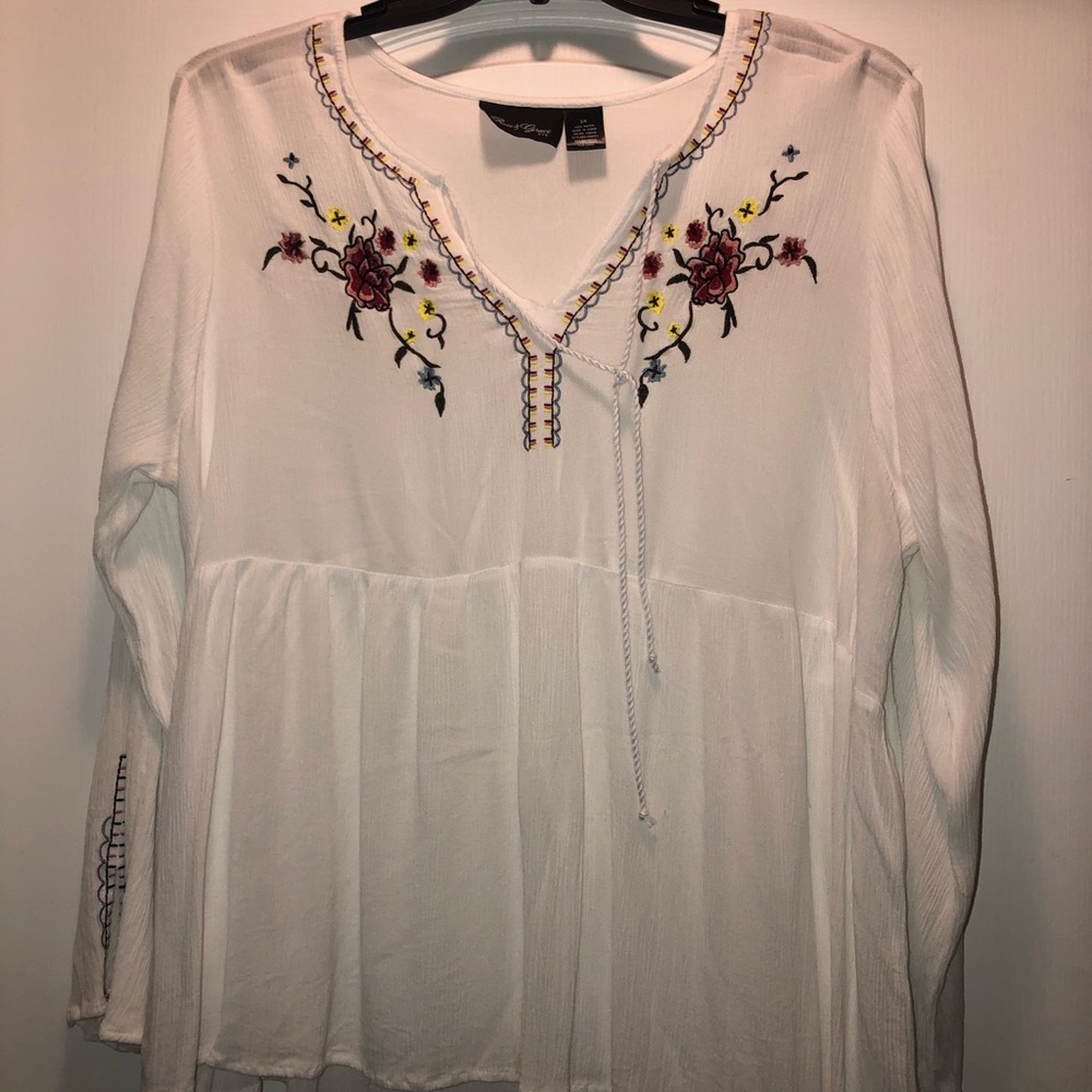 Blouse - Picture 2 of 6